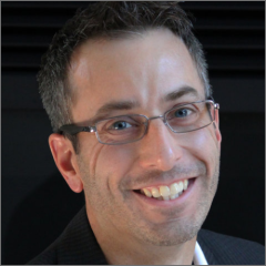 Deric R. Kenne Headshot