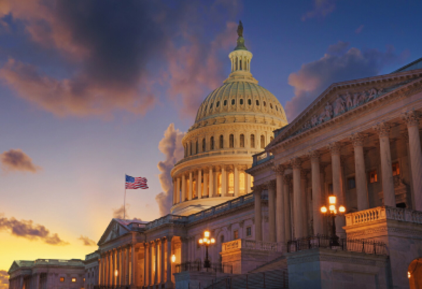 Exterior shoot of the United States capital building.