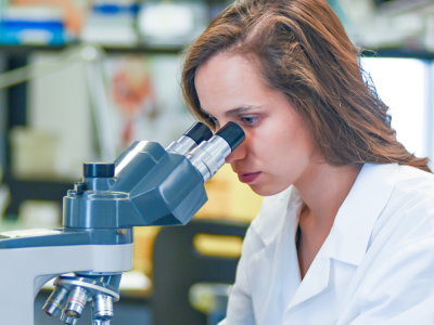 scientist working in biomedical laboratory