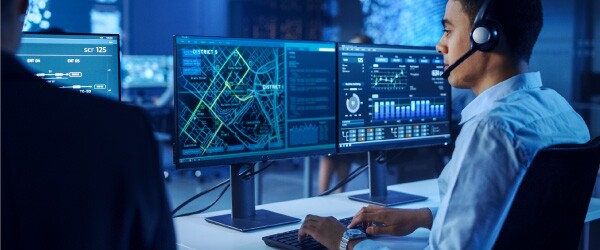 Man-on-computer-working-in-cybersecurity