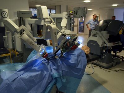 Medical facility with large medical mechanical devices