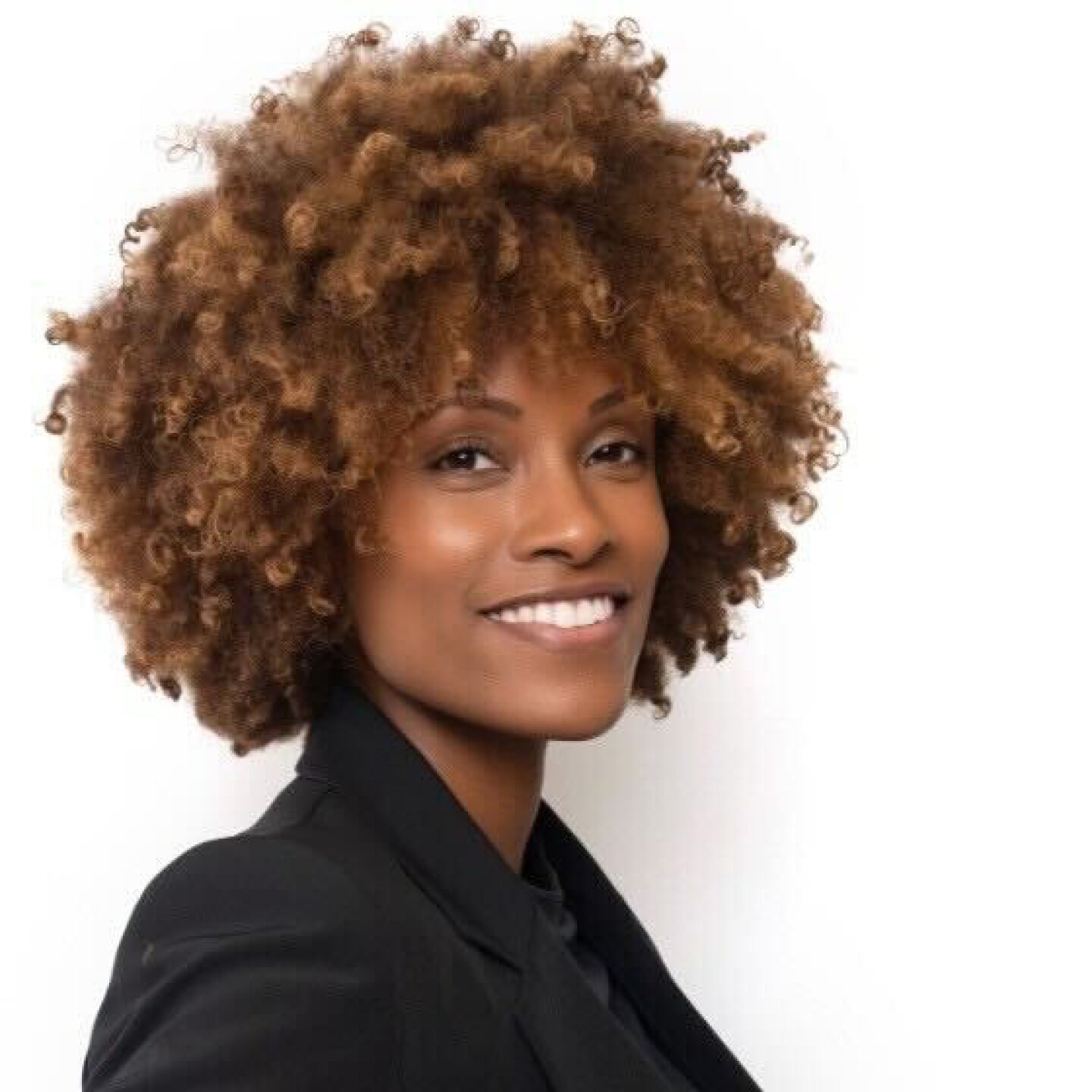 Denielle G. Headshot