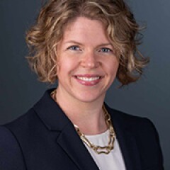 Claire Rosenfeld headshot