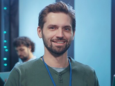 Cybersecurity specialist using laptop, cybersecurity average salary