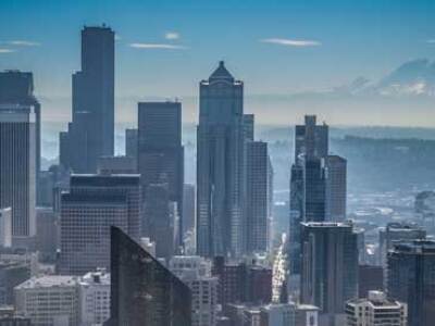 seattle skyline during the daytime