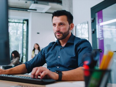 Split image with data scientist on the left and data engineer on the right.